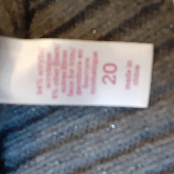 Justice gray sweater with faux fur collar, size 20. Large - Picture 6 of 7